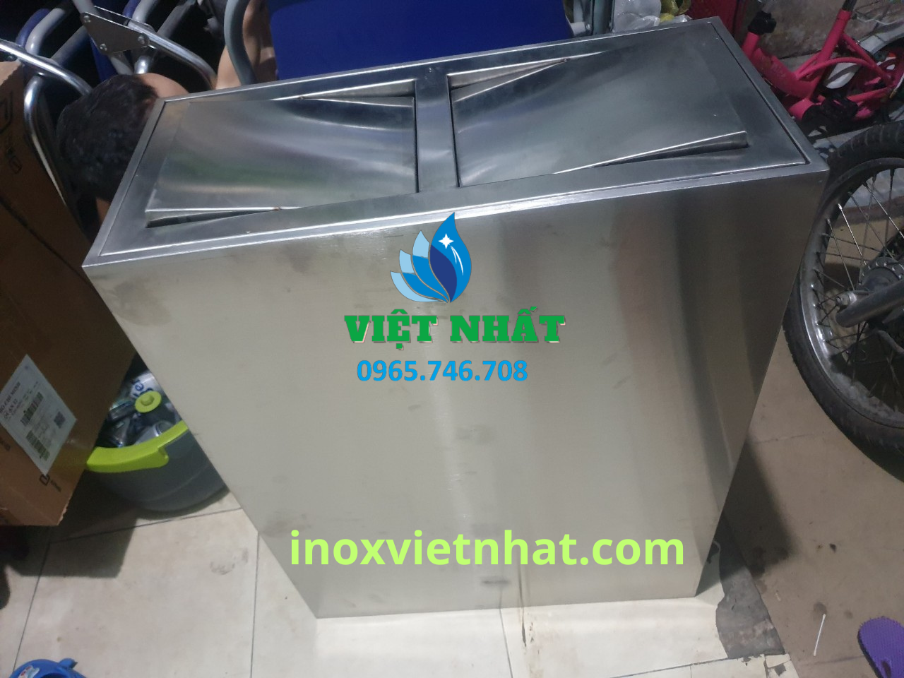 Thùng rác inox nắp lật đôi Việt Nhất